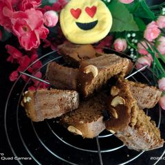 Whole wheat oats jaggery cake A picture of Whole wheat oats jaggery cake.