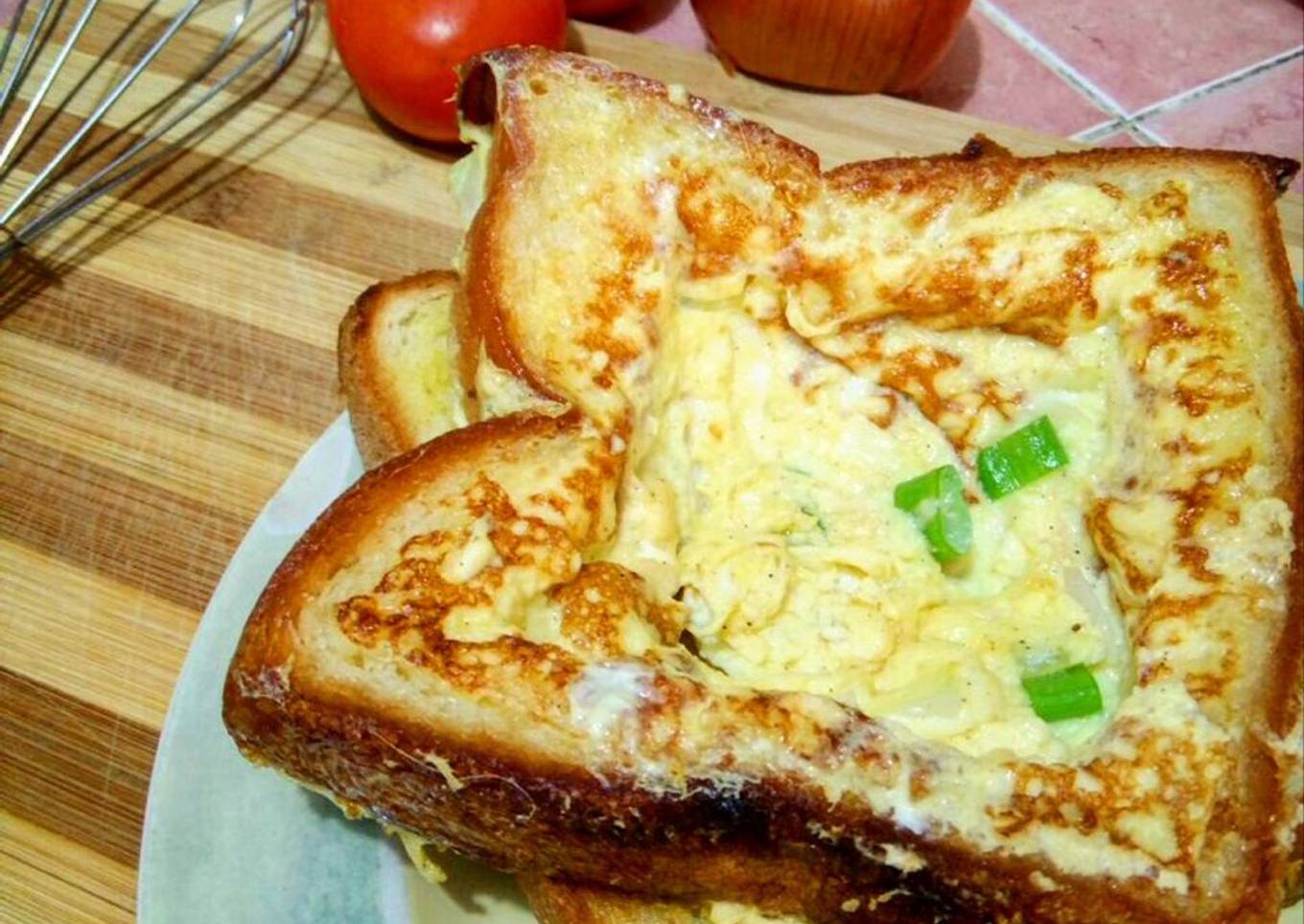 Stuffed Butter bread with a scrambled egg