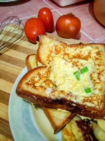 Langkah Mudah untuk Membikin Resep Stuffed Butter bread with a scrambled egg yang Uenak Anti Ribet, Uenak Banget