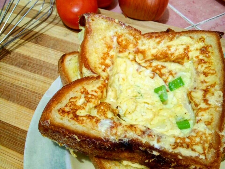 Langkah Mudah untuk Membikin Resep Stuffed Butter bread with a scrambled egg yang Uenak Anti Ribet, Uenak Banget