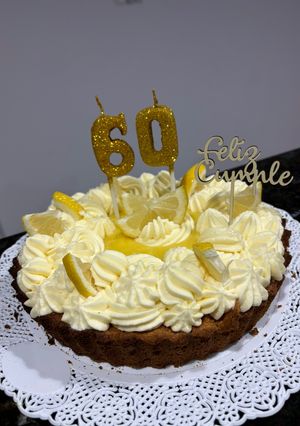 Una foto de Tarta de limón y crema