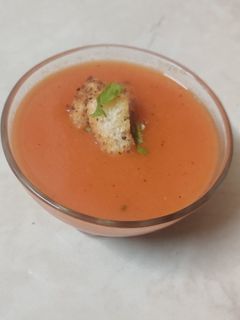 ટોમેટો સુપ (Tomato soup recipe in Gujarati) રેસીપી મુખ્ય ફોટો