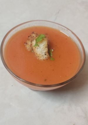 ટોમેટો સુપ (Tomato soup recipe in Gujarati) રેસીપી મુખ્ય ફોટો