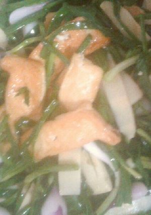 Hình của món Măng xào hành.