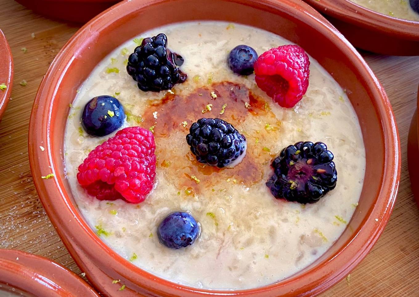 Arroz con leche de coco y frutos rojos (Mambo)