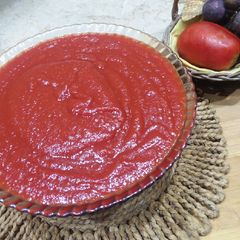 A picture of Homemade ketchup.