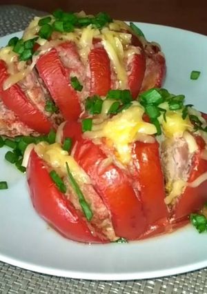Фото Помидоры "Гармошка"с мясом в духовке.