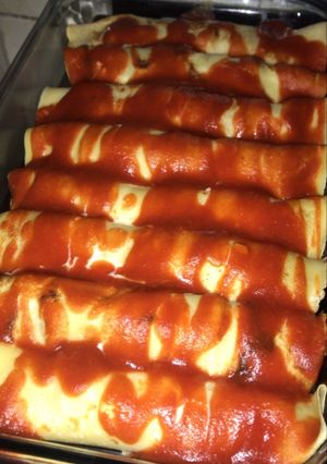 Una foto de CANELONES de carne