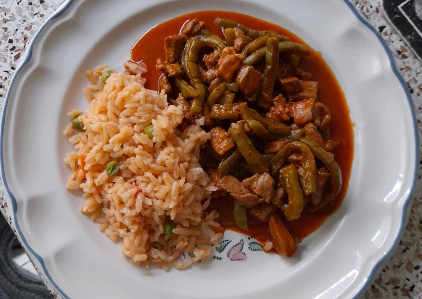 Carne con nopalitos colorados 🌶
