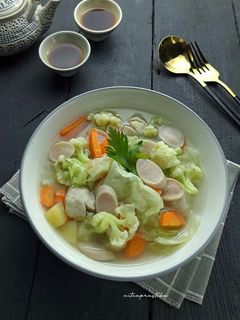 Foto resep Sayur Sop Sosis Bakso