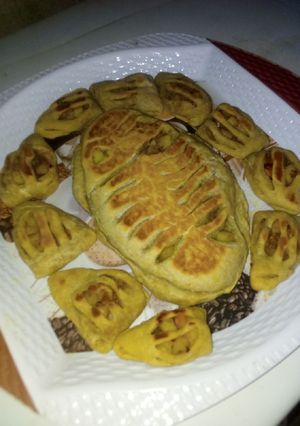 A picture of Potato pies.