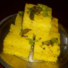 A picture of Dhokla.
