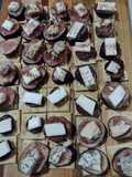 Higos salvajes (brevas y queso de cabra 🐐)