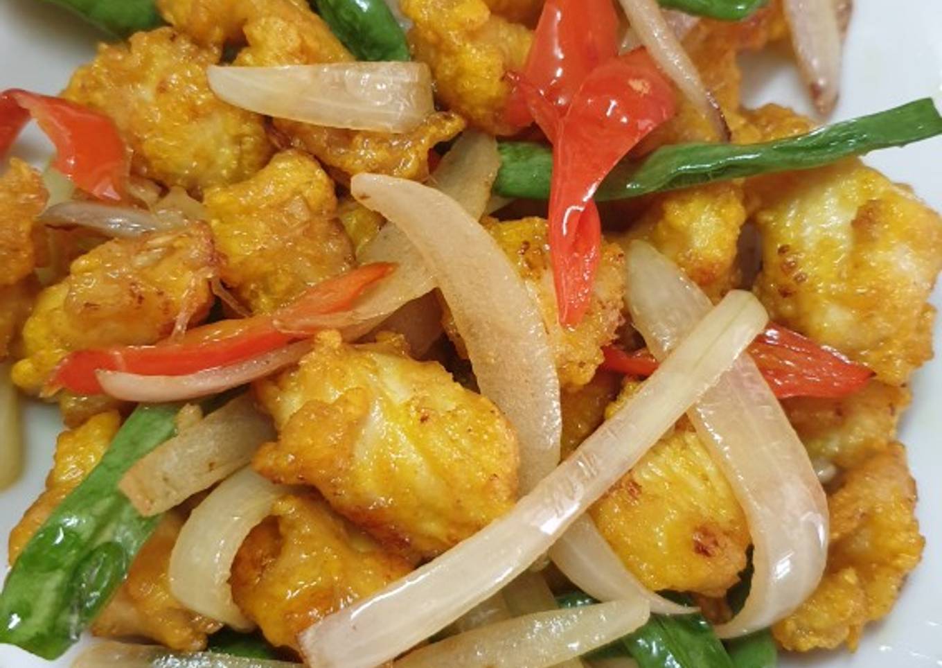 Ayam goreng kunyit ala Malaysia