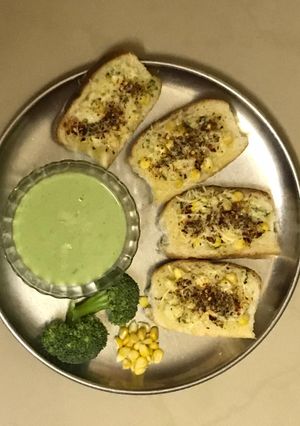A picture of Broccoli almond soup.