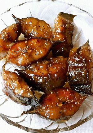 Hình của món Cá Trê rim xốt gừng.