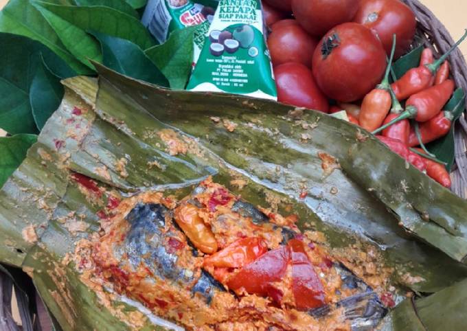 Ini dia! Resep bikin Pepes Santan Ikan Makarel dijamin enak