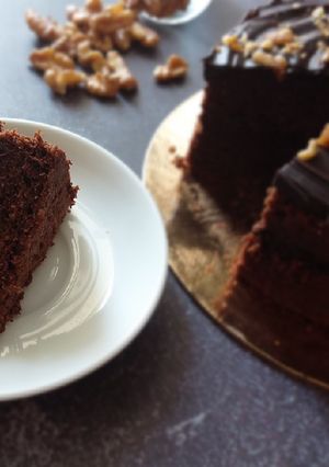A picture of Ragi Chocolate Cake with Walnut Crunch.