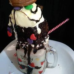 A picture of Monster Shake.