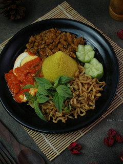 Foto resep Nasi Kuning Rice Cooker