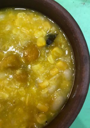 Una foto de Porotos granados con mazamorra 🧅🧄