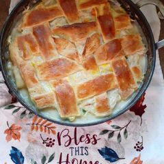 A picture of Chicken Pot Pie.