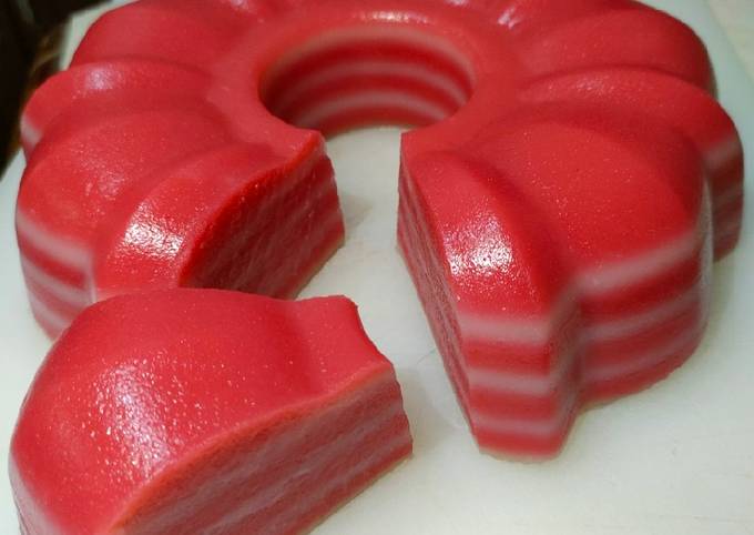 323. Kue Lapis Merah Putih rasa Duren