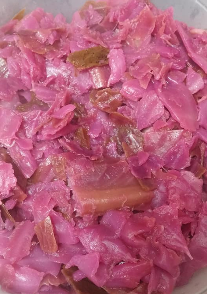 Una foto de Lombarda rehogada con ajo y vinagre