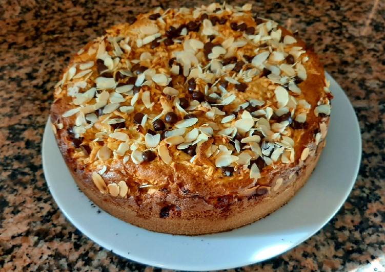 Bizcocho de naranja 🍊y manzana🍏 caramelizada 🥮