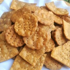 A picture of Spicy crackers.