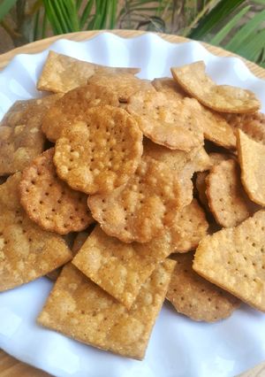 A picture of Spicy crackers.