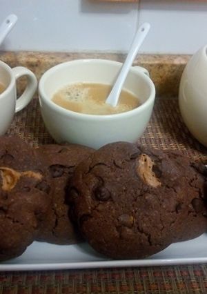 Una foto de Cookies rellenas de crema de cacahuete