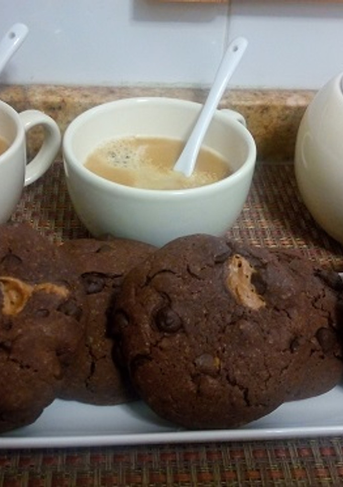 Una foto de Cookies rellenas de crema de cacahuete