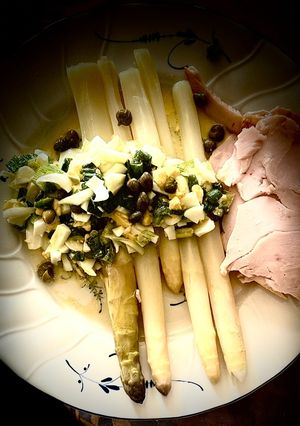 Une photo de Asperges à la pointe de Tabasco