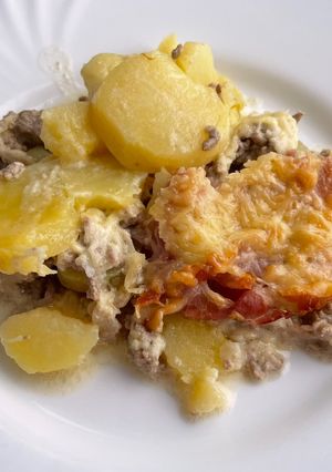 Darált húsos rakott krumpli recept fotója