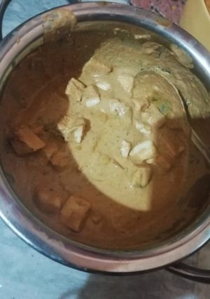 A picture of Butter paneer.