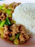 หมูผัดคะน้าเต้าเจี้ยว