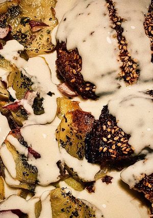Foto di Hamburger e patate gustose🐷🥔🧂