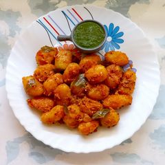 A picture of Baby potatoes with cornflour.