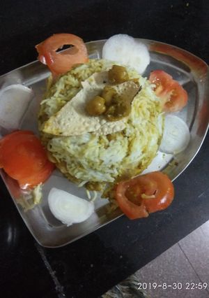 A picture of Chole palak biriyani.