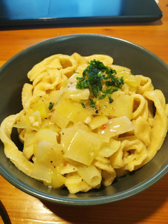 A picture of Egg noodles with butter leek and lemon.