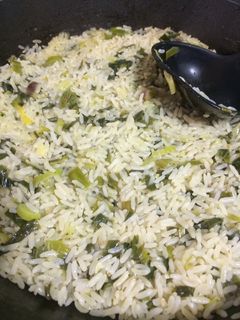 Una foto de Risotto puerro y cebollín