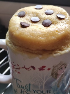 Una foto de Mug cake vainilla cookie
