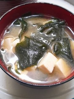 Foto resep Misoshiru (sup bumbu miso ala Jepang)