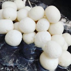 A picture of Rasgulla Bengali Style.