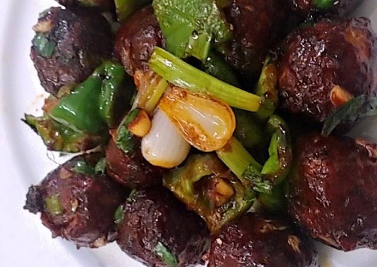 Recipe of Any-night-of-the-week Dry veg Manchurian