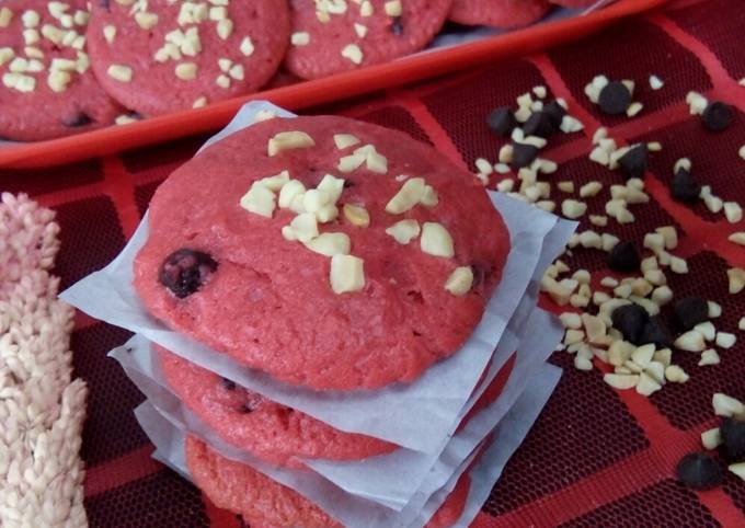 Resep Crunchy And Chewy Red Velvet Cookies Oleh Rachma Didi - Cookpad