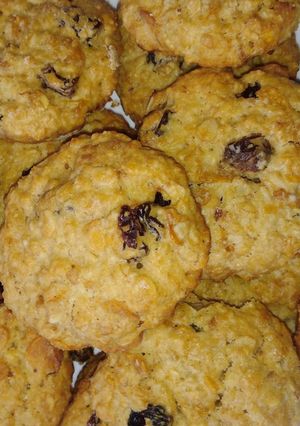 Una foto de Scones de granola, avena y miel!