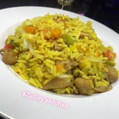 A picture of Chicken fried rice.