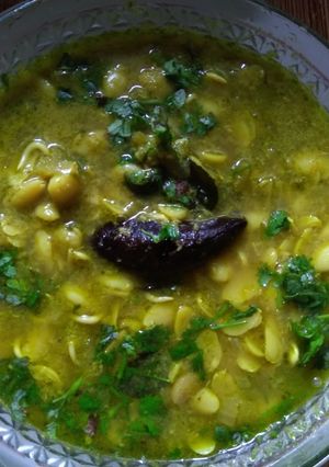 वालाच बिरडे (walache birde recipe in marathi) रेसिपी चे मुख्य फोटो 